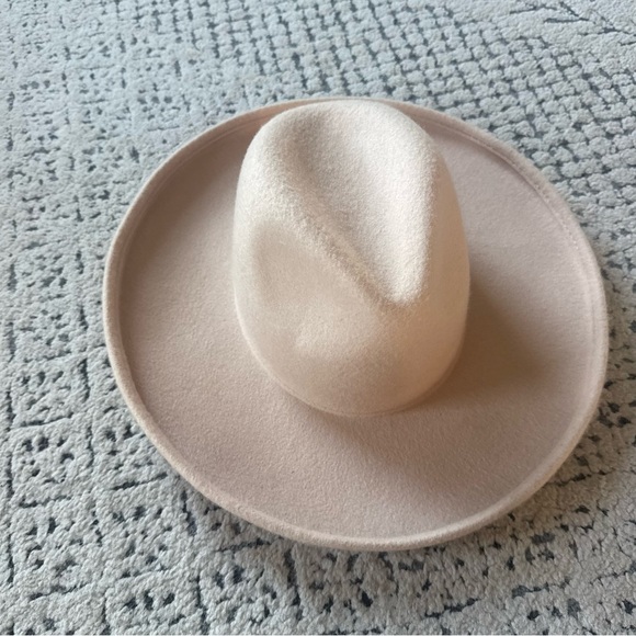 Olive & Pique Owen Pencil Brim Wool Felt Rancher Hat in Cream/Beige main image 10